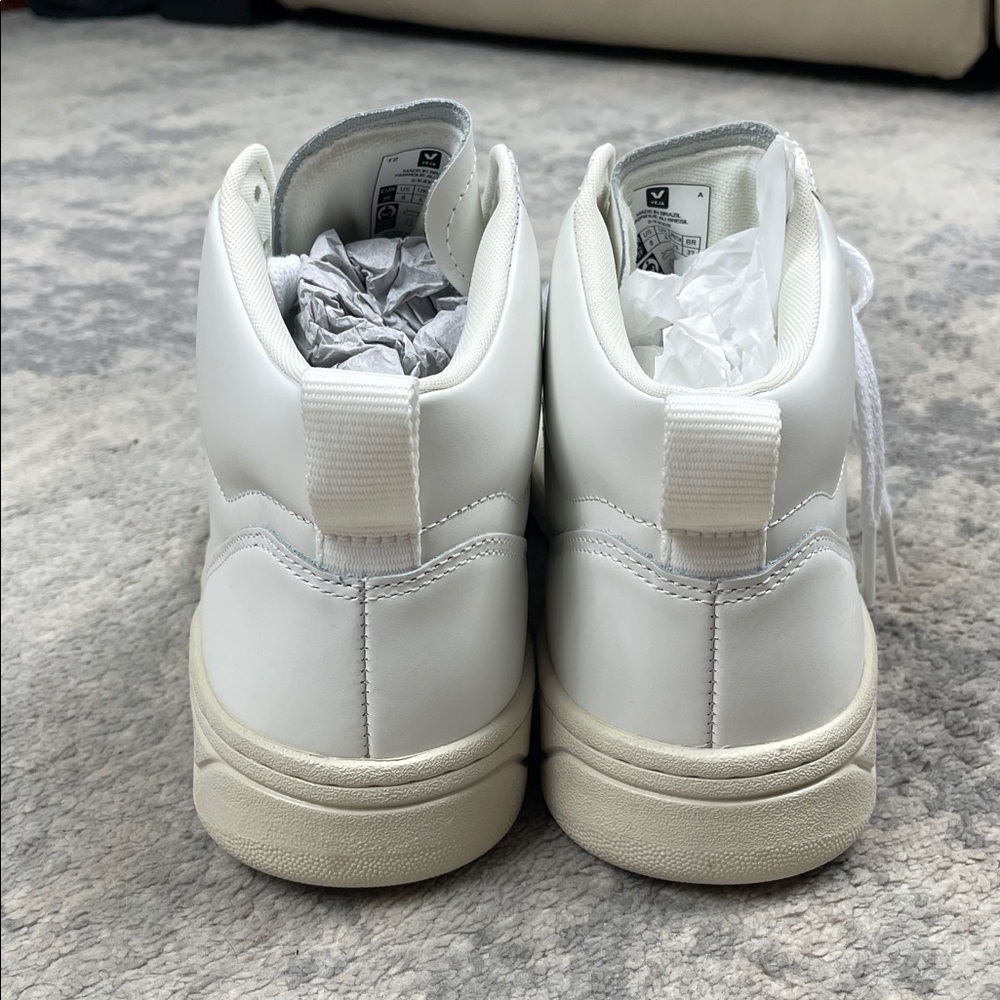 NIB Veja V 15 White Leather High Top Sneakers Womens Sz 8 - Picture 10 of 14
